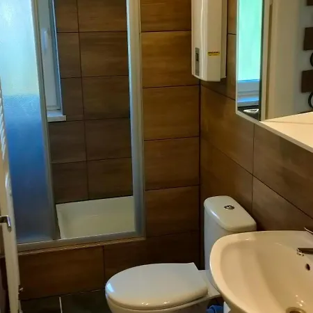 Yellow Apartament *