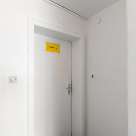 Yellow Apartmán